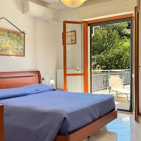 Apartment Elena's - Comfort E Vista Mare A Lido Riccio *